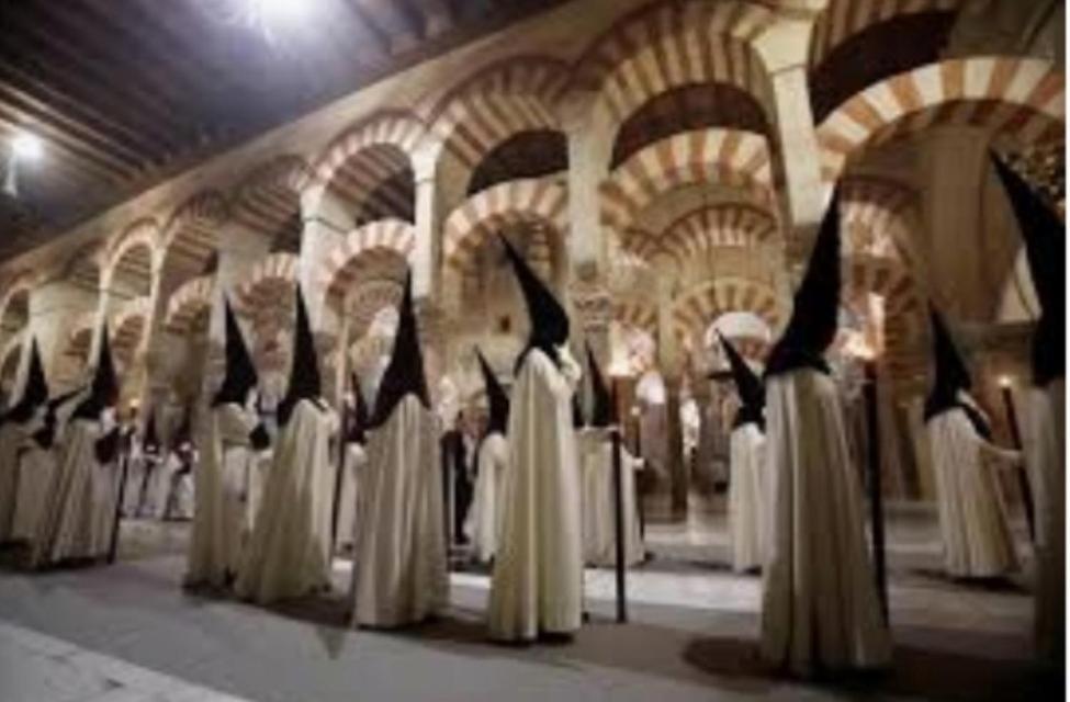 A 20 Metros De La Mezquita Catedral ,Apartamentos Turistico Cespedes 5 Кордова Екстер'єр фото