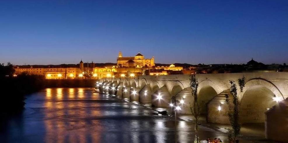 A 20 Metros De La Mezquita Catedral ,Apartamentos Turistico Cespedes 5 Кордова Екстер'єр фото