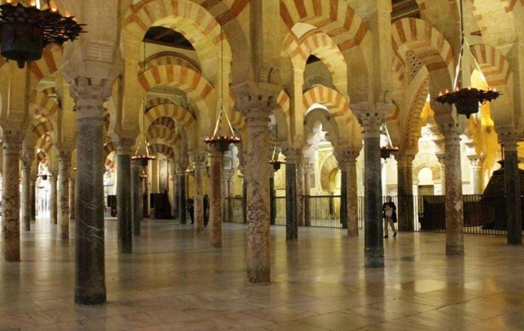 A 20 Metros De La Mezquita Catedral ,Apartamentos Turistico Cespedes 5 Кордова Екстер'єр фото